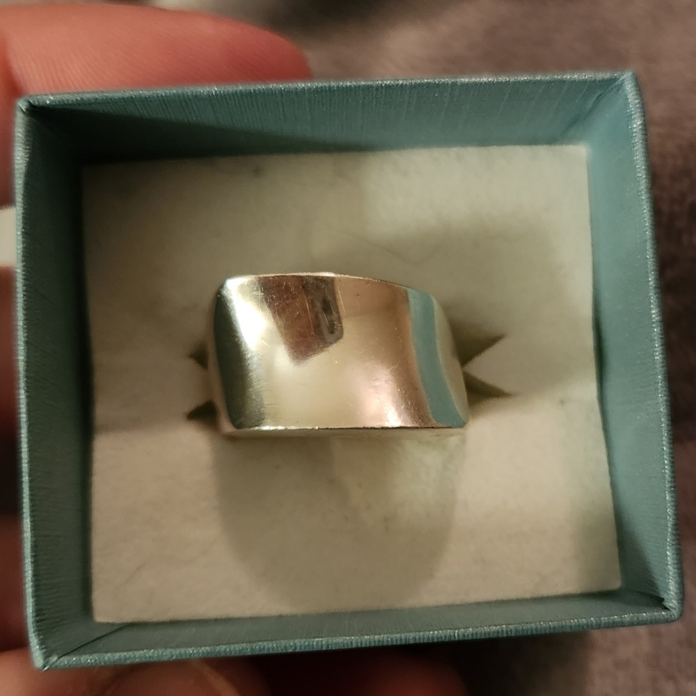 925 Sterling Silver Ring - very solid/thick